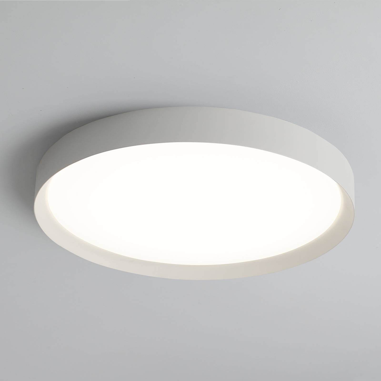 Stropné LED svetlo Minsk, biele, Ø 60 cm, Casambi, 42 W, CCT