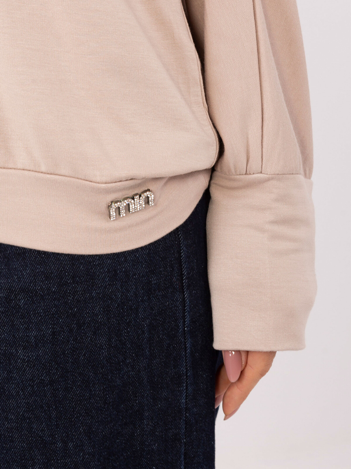 Béžová blúzka s dlhými rukávmi