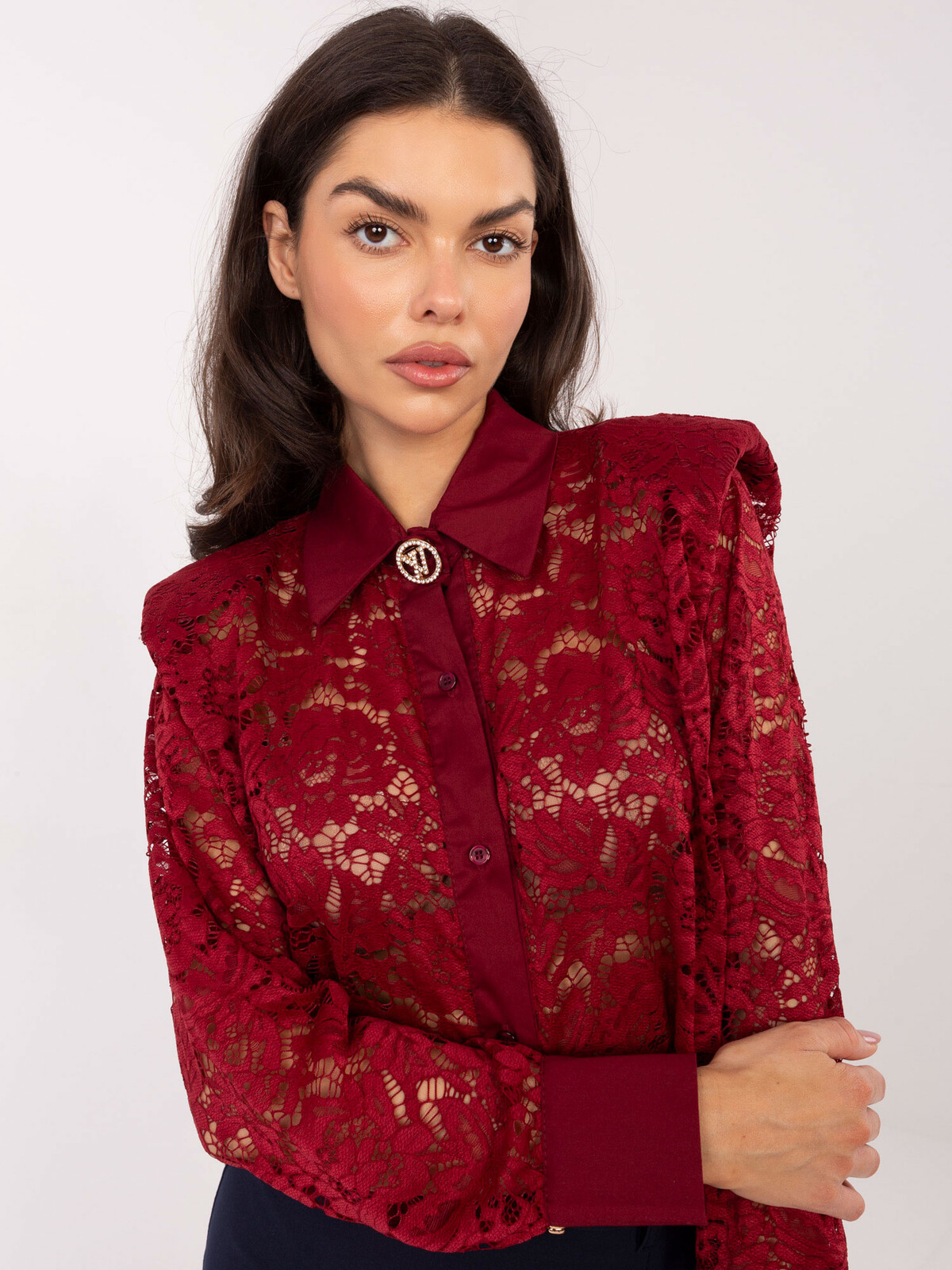 Čipkovaná blúzka v burgundy farbe