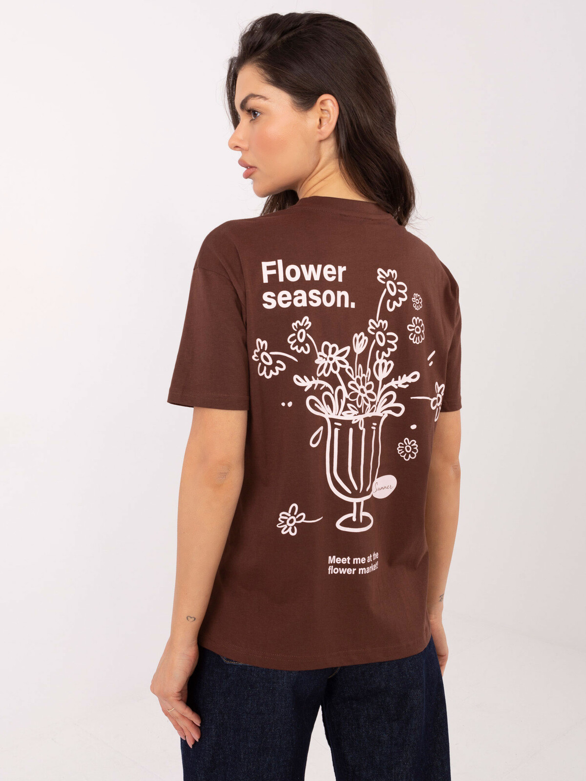 Hnedé tričko s potlačou