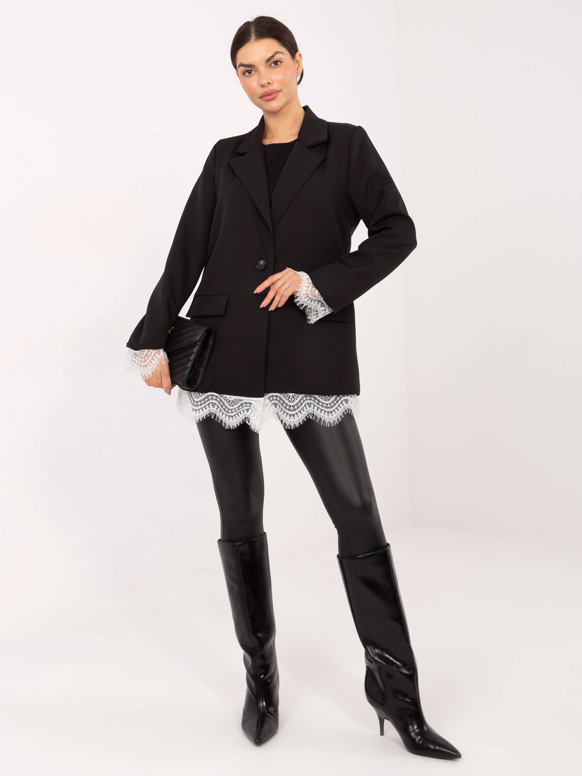 Čierny dámsky blazer