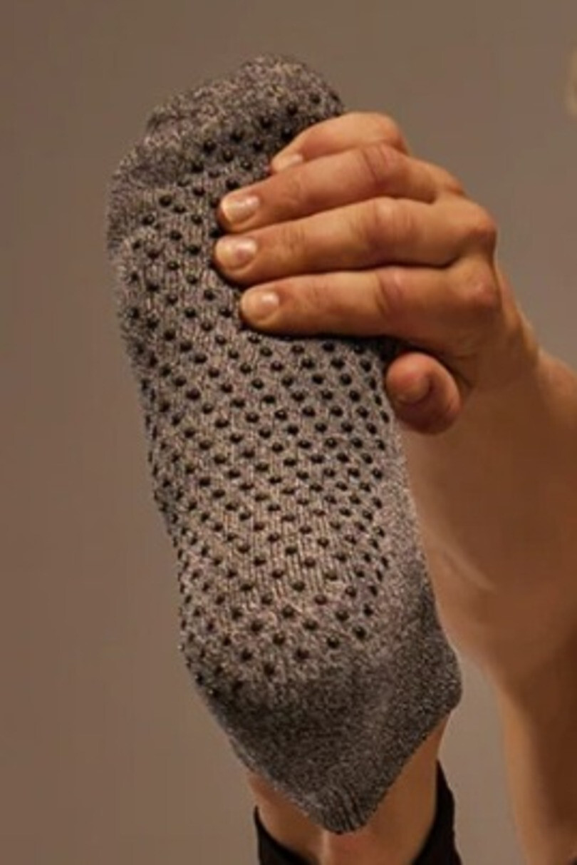 PÁNSKE PONOŽKY S ABS 17392 grafit 41-46