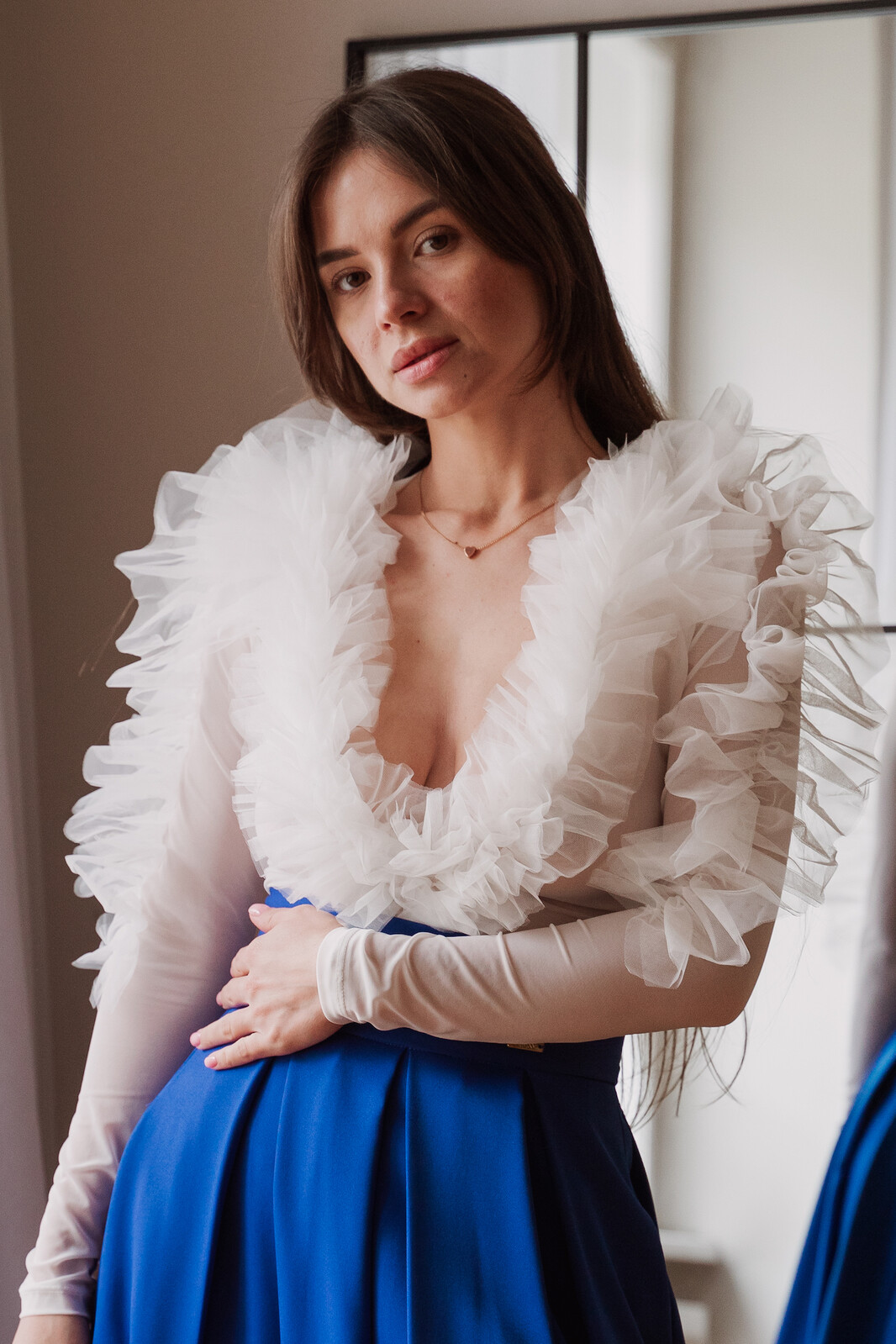 Kikiriki Smotanové tylové body s nariaseným lemom Veľkosť: S