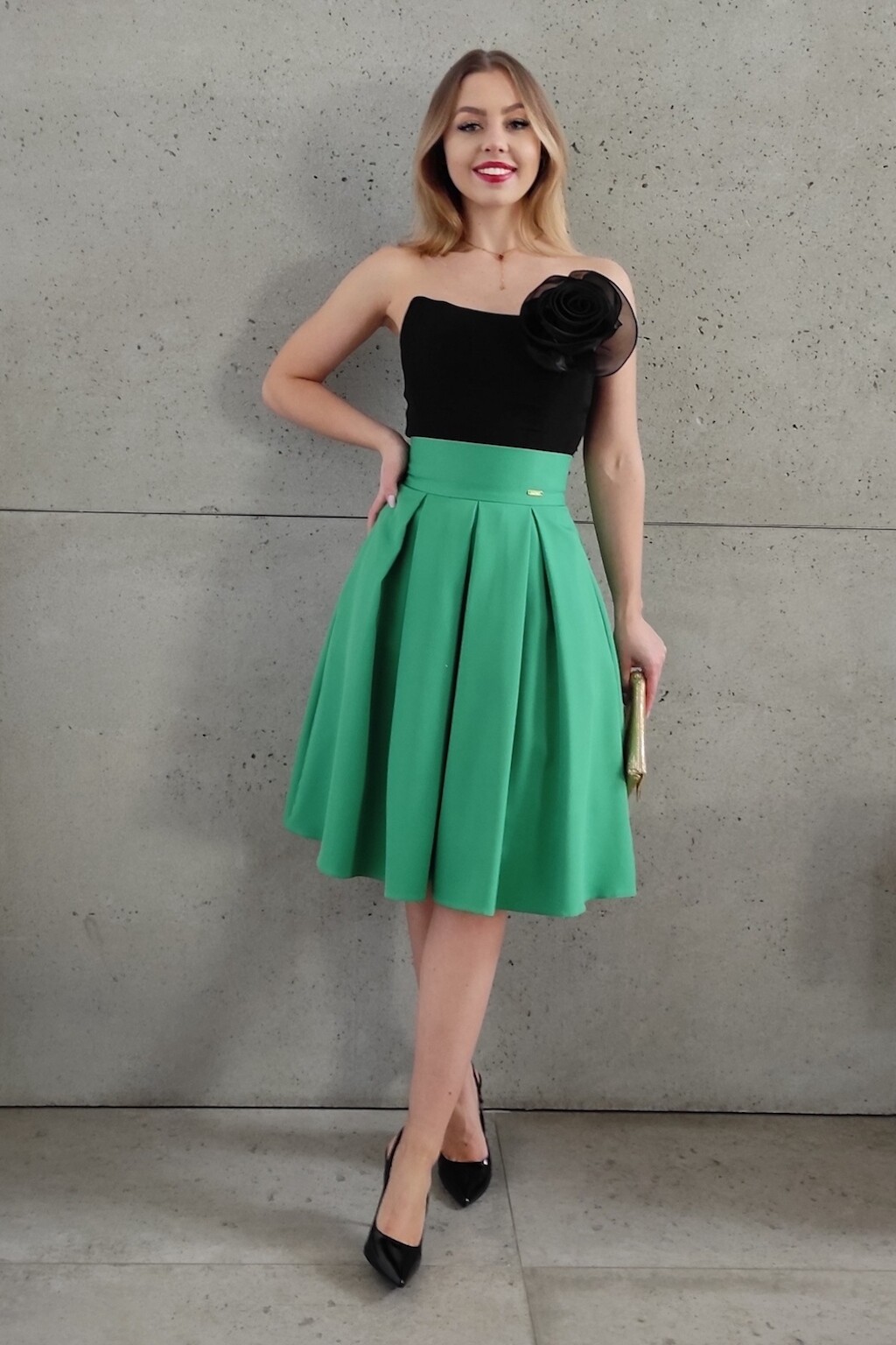 Parisse Zelená áčková krátka sukňa Veľkosť: XS