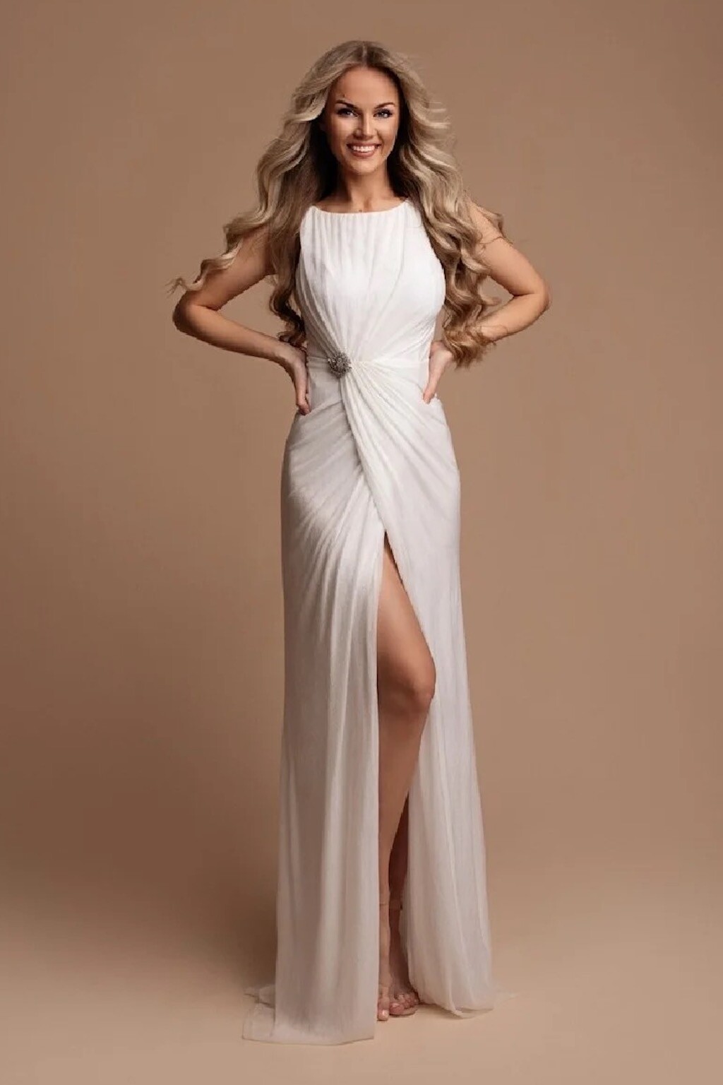 Eva & Lola Biele priliehavé šaty s jemnými trblietkami Veľkosť: S