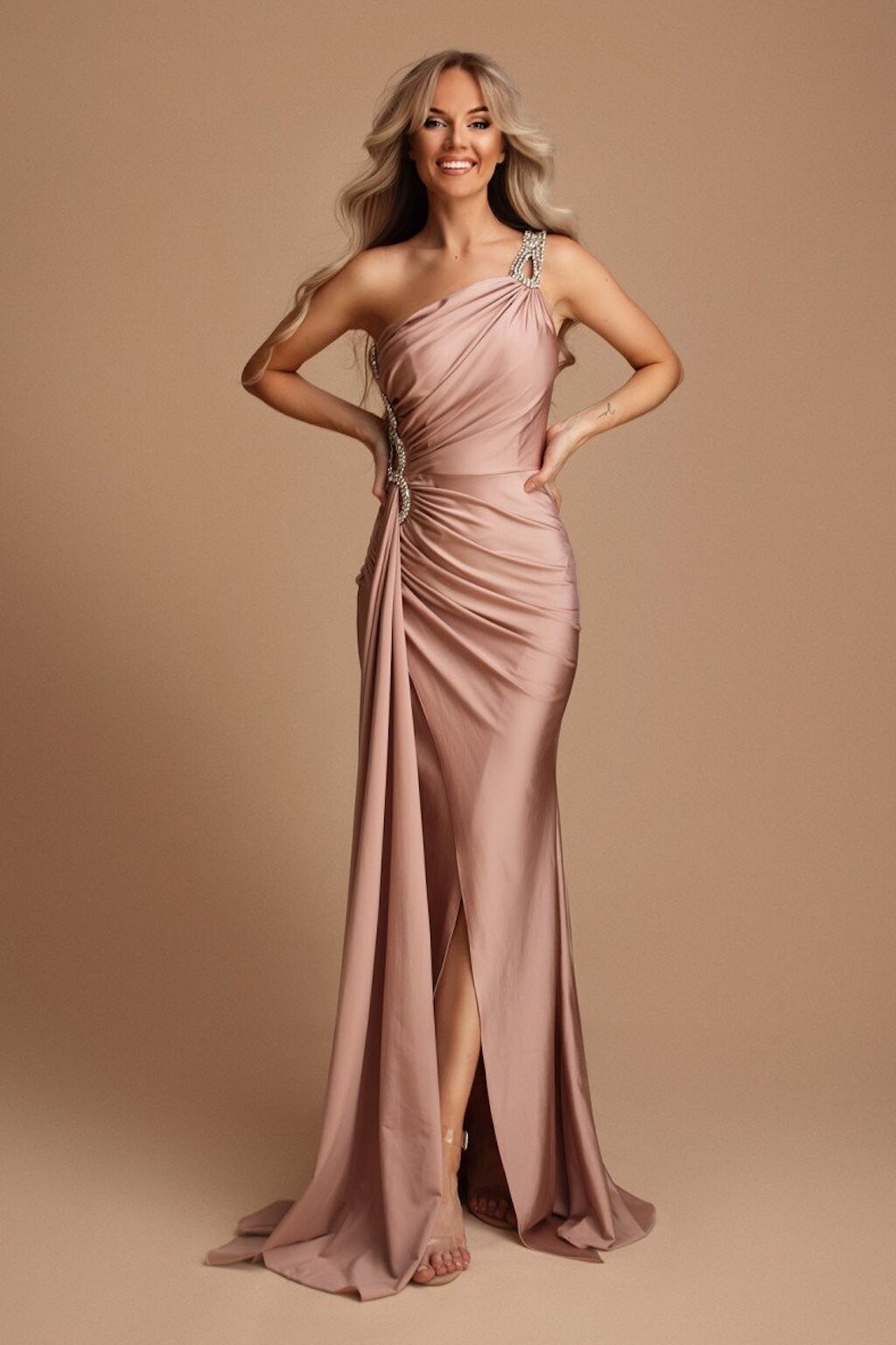 Eva & Lola Staroružové priliehavé šaty so striebornou aplikáciou Veľkosť: L