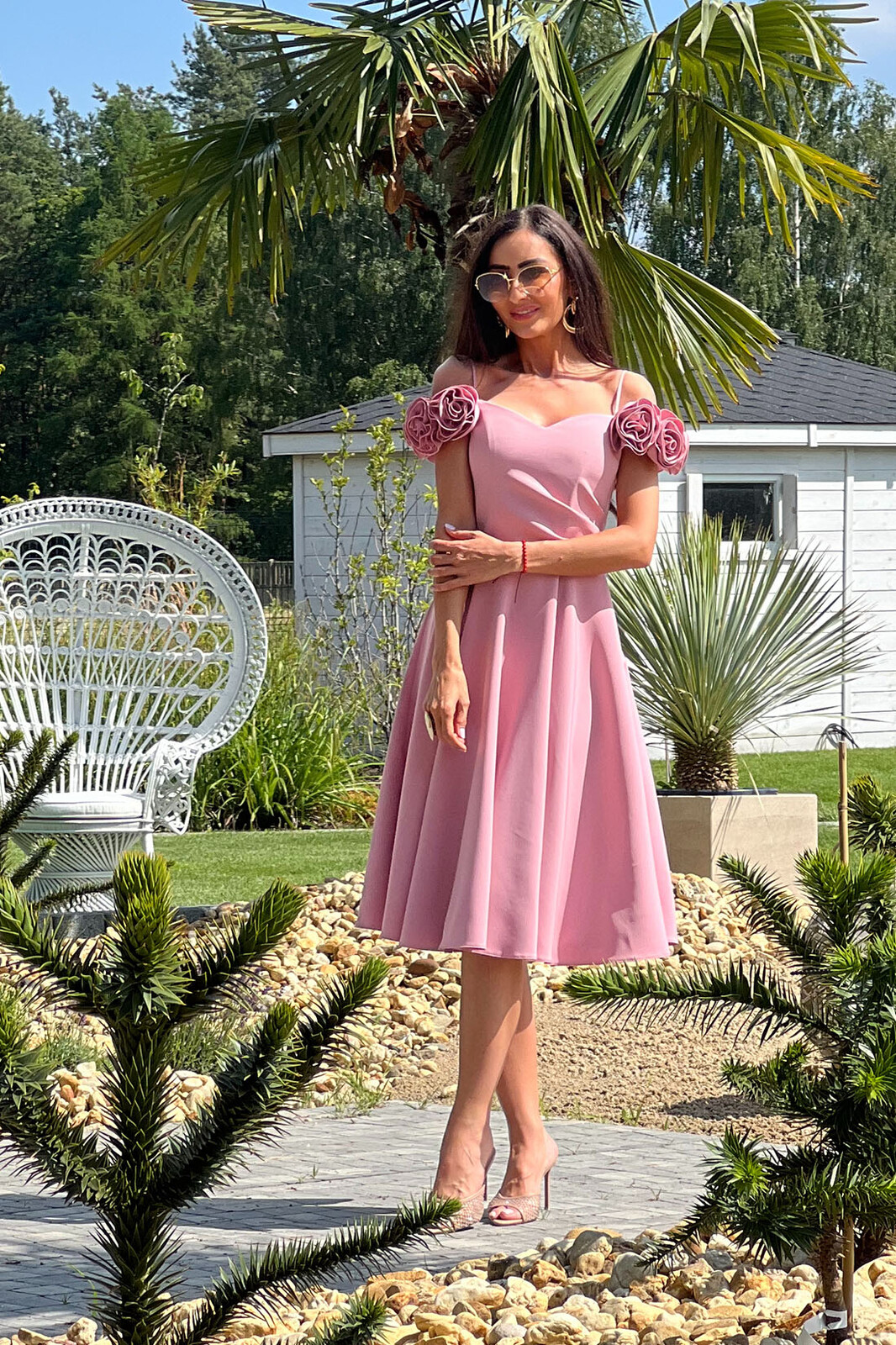 Elizabeth Collection Staroružové midi šaty s ružami Veľkosť: L