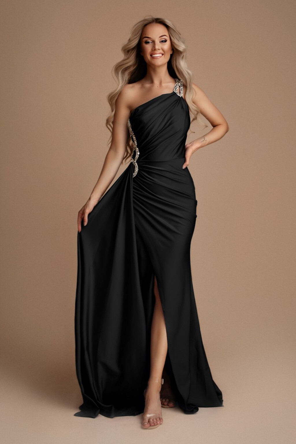 Eva & Lola Čierne priliehavé šaty so striebornou aplikáciou Veľkosť: L