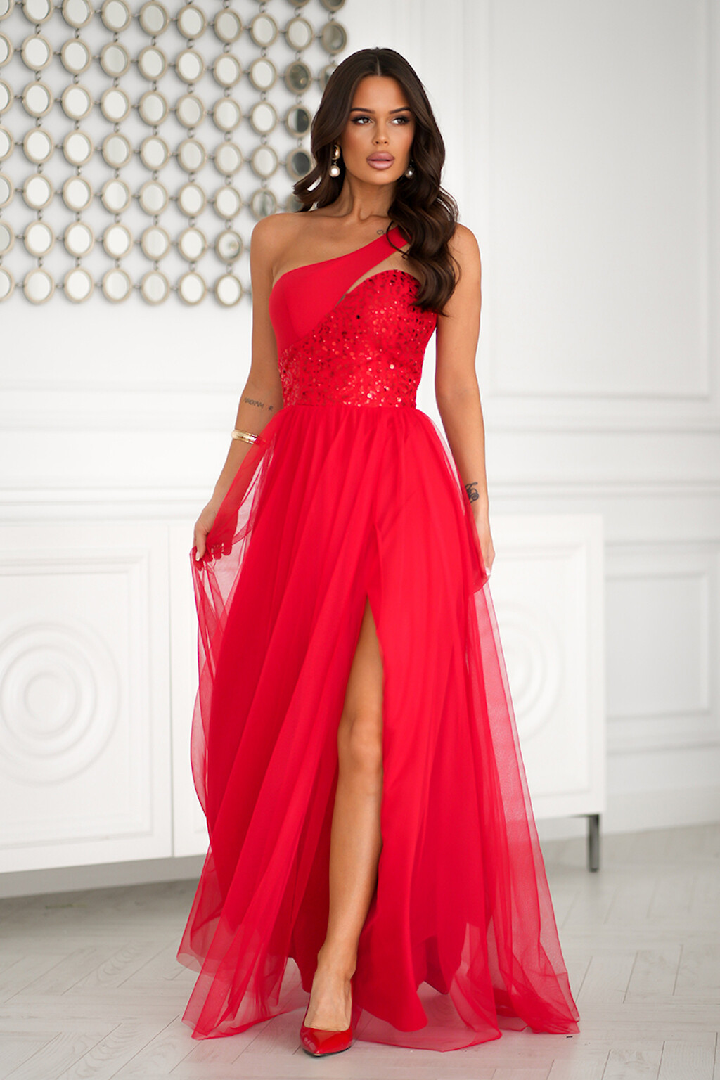 Bicotone Červené tylové šaty s flitrami Veľkosť: XS