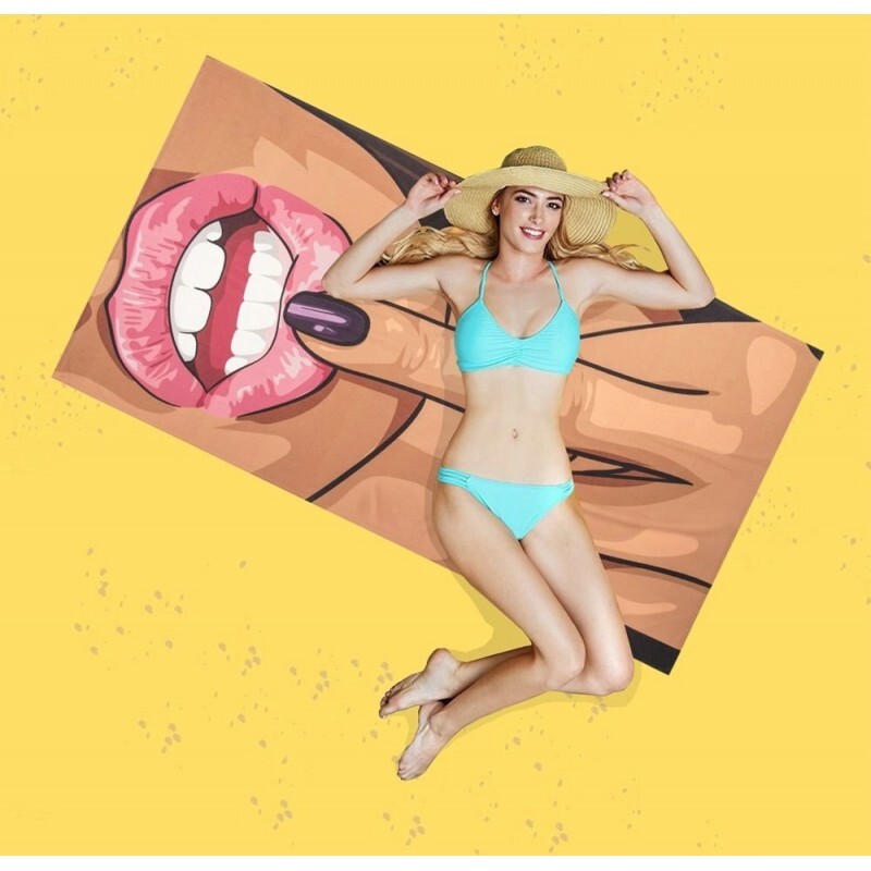 49149 DR Funny uterák lips 160x80cm