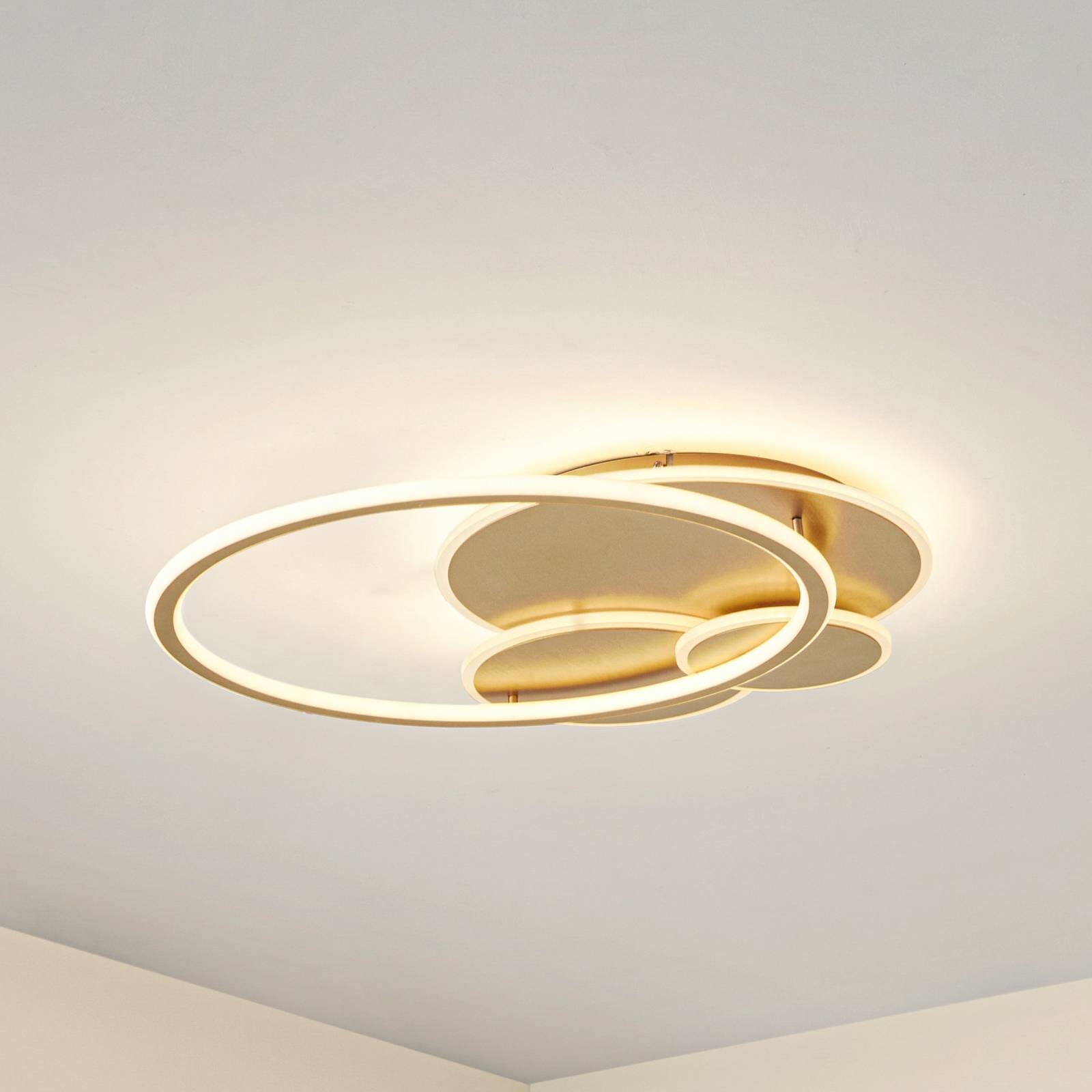 Lucande stropné LED svetlo Circulo, zlaté, 60 cm CCT, stmievateľné
