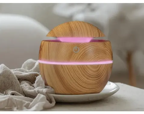 Mini zvlhčovač vzduchu s aromaterapiou 130 ml, LED%