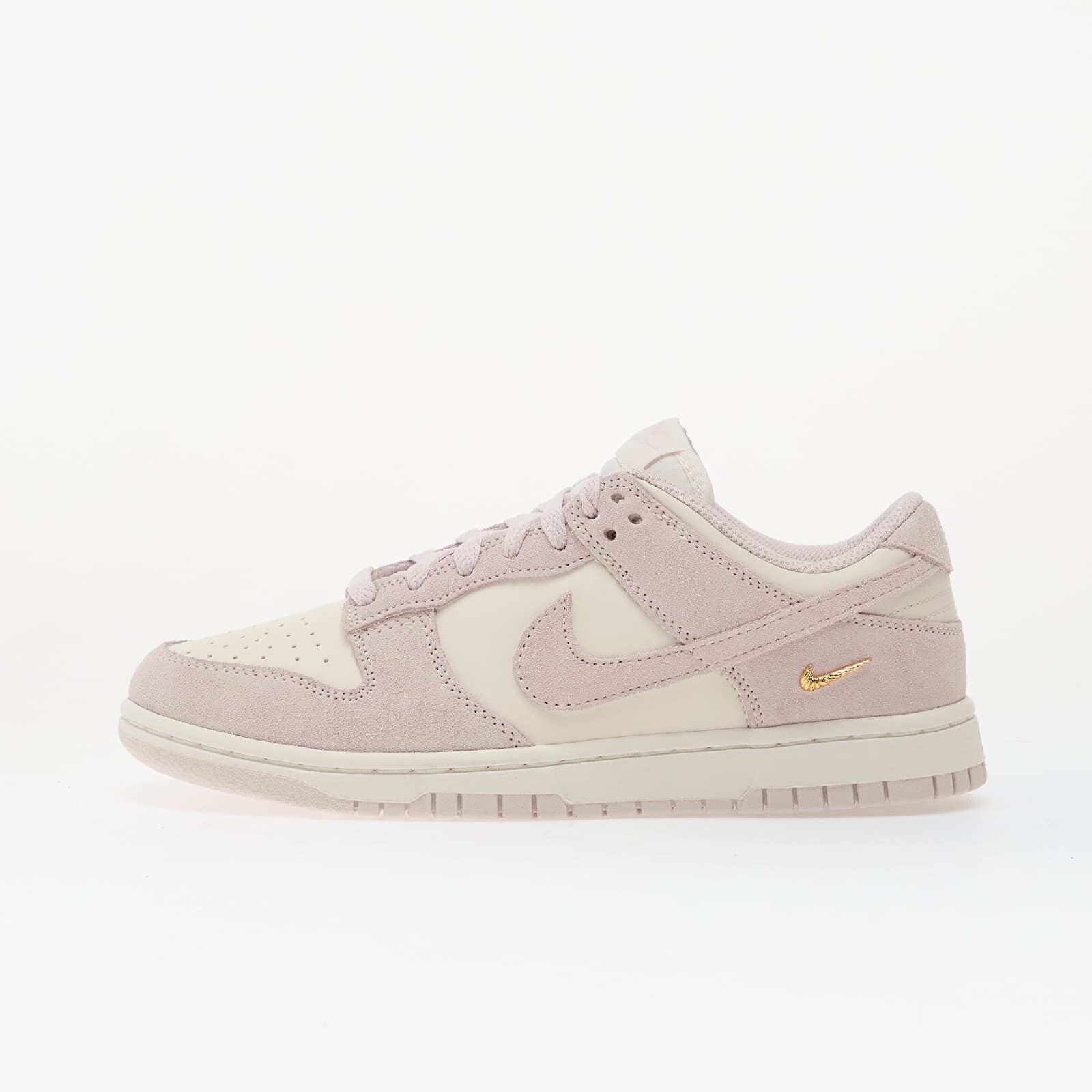 Tenisky Nike W Dunk Low Sail/ Pearl Pink-White-Mtlc Gold EUR 38