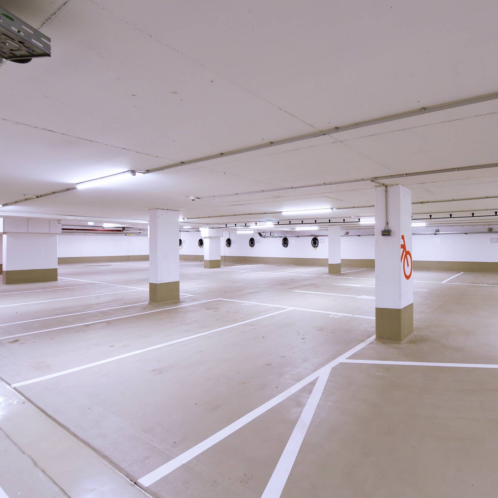 LED svietidlo do vlhkých priestorov Tri Proof, dĺžka 121 cm, 20 W, 4 000 K