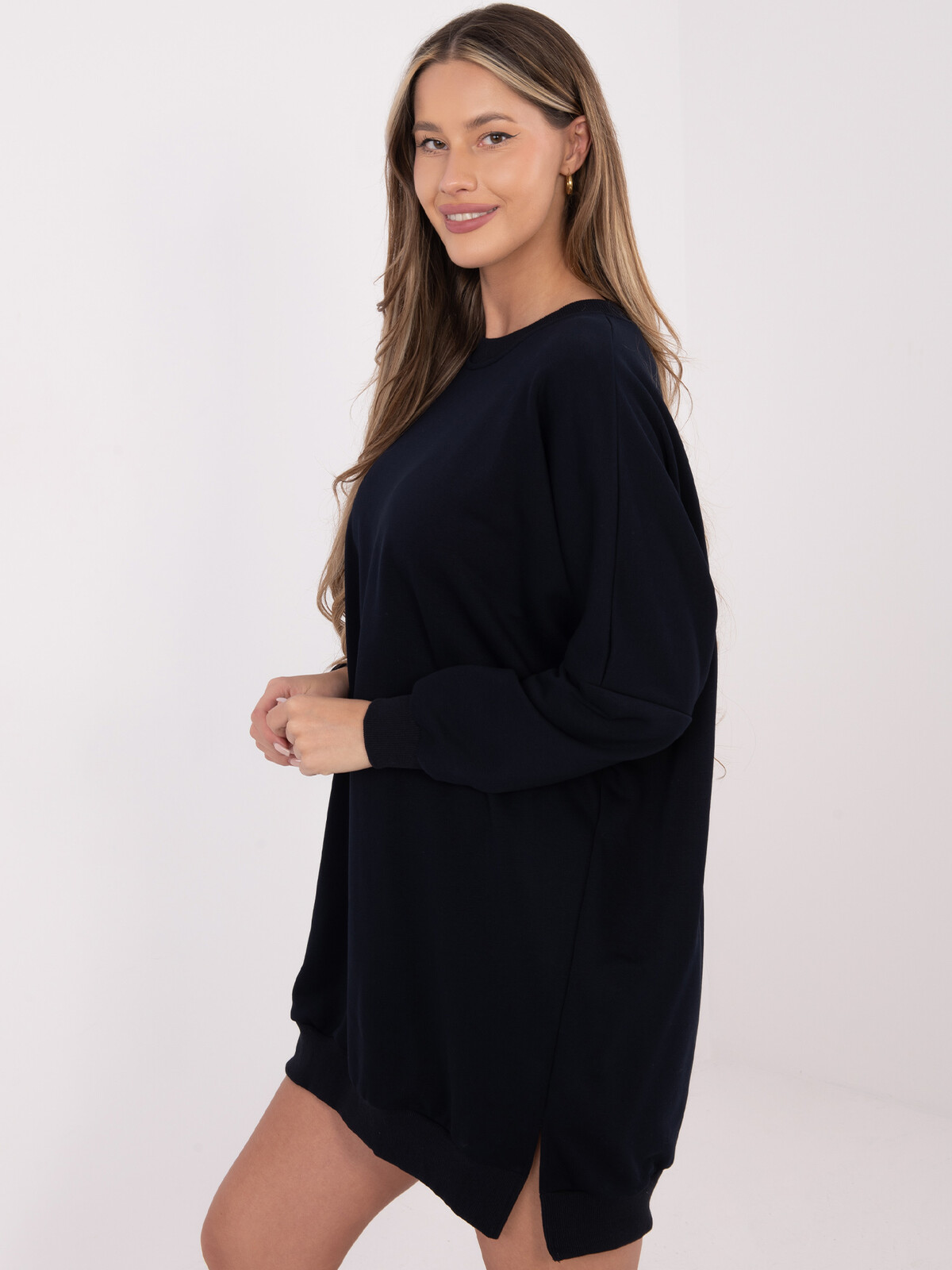 Oversized mikinové šaty v tmavomodrej farbe