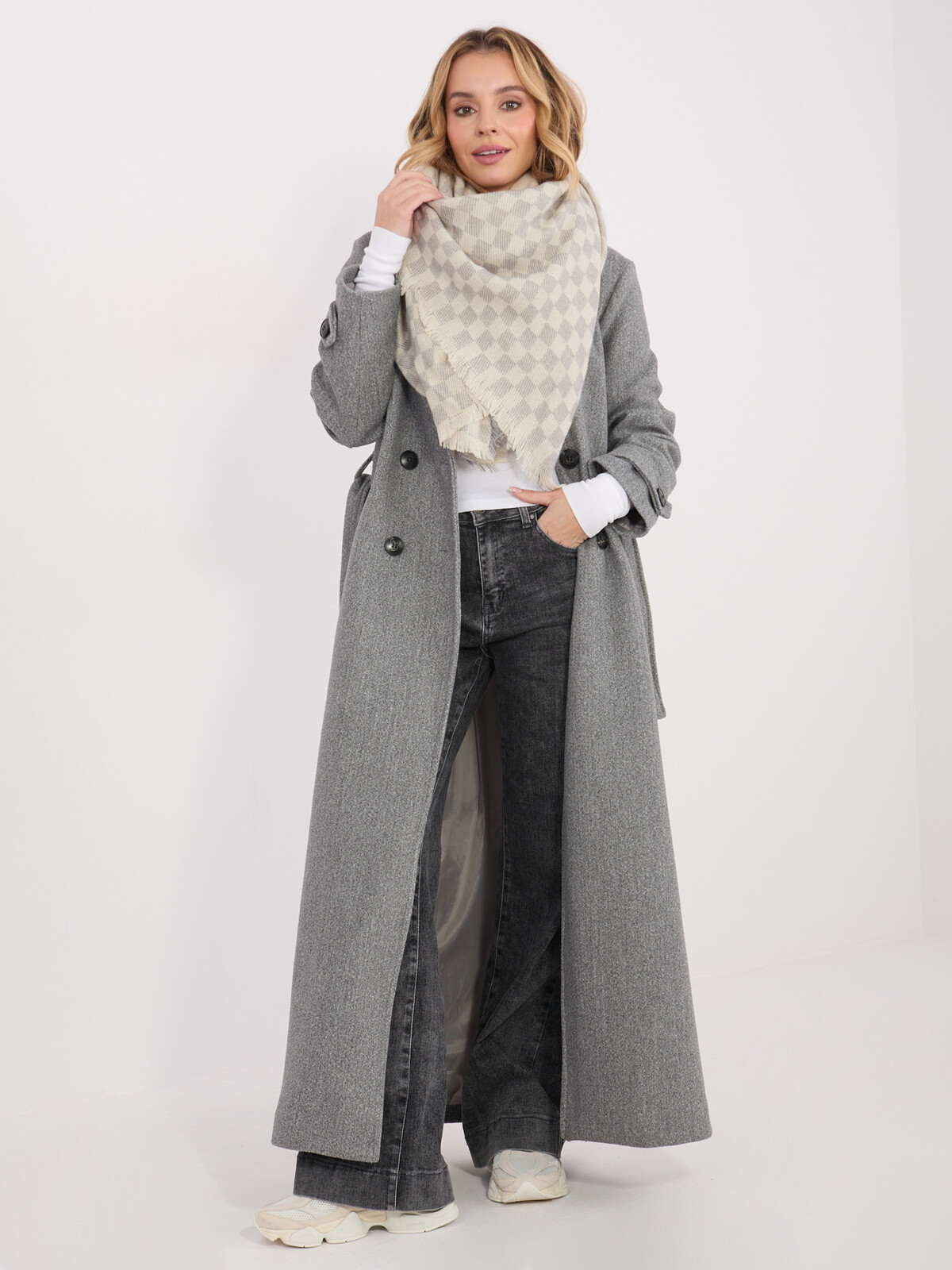 Šál s kockovaným vzorom