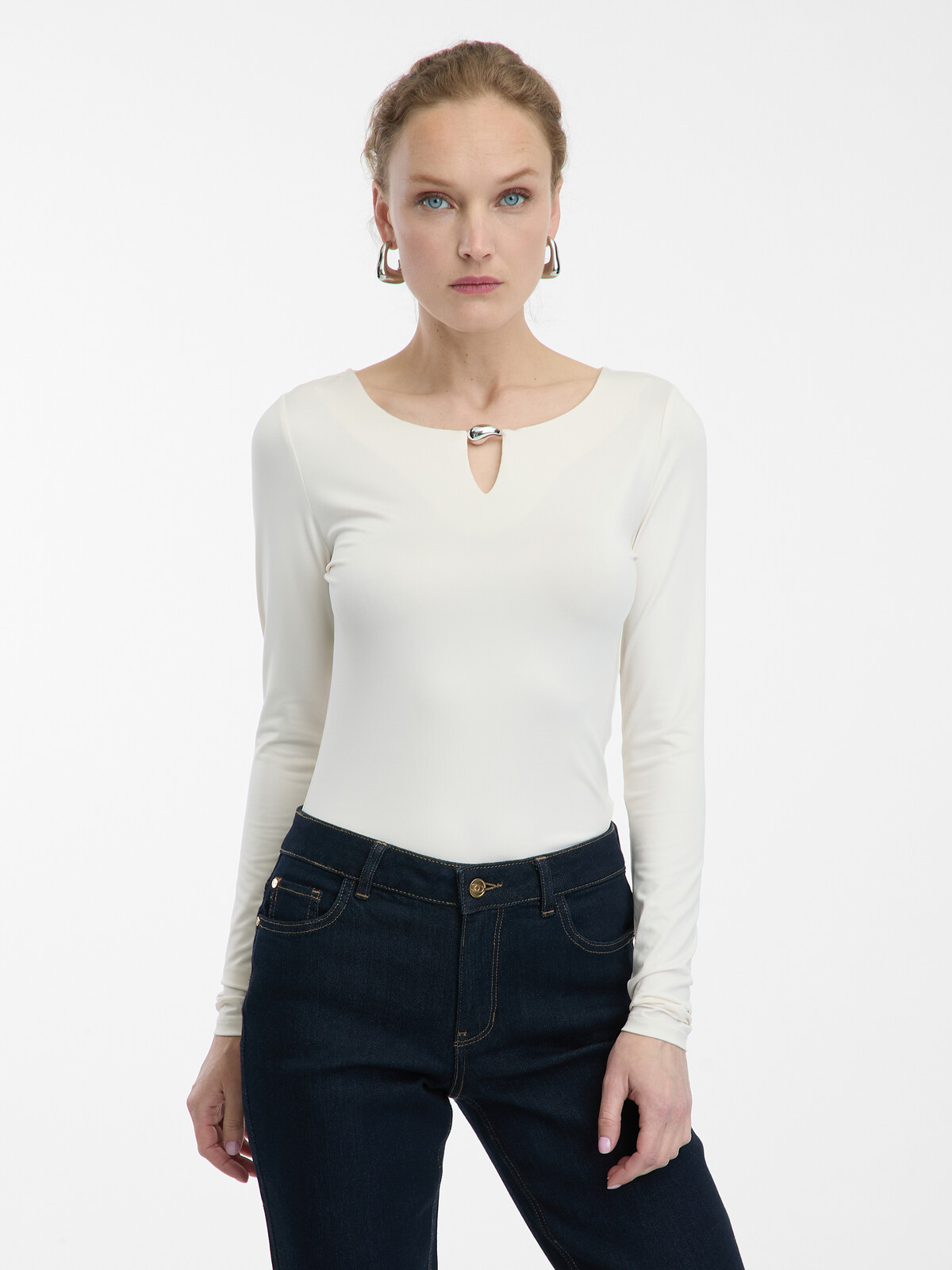 Krémový dámsky top s dlhým rukávom