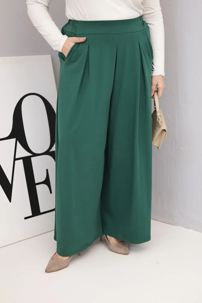 Kesi Włoski Dámske bavlnené nohavice Plus Size s širokými nohavicami a voľným strihom tmavozelené