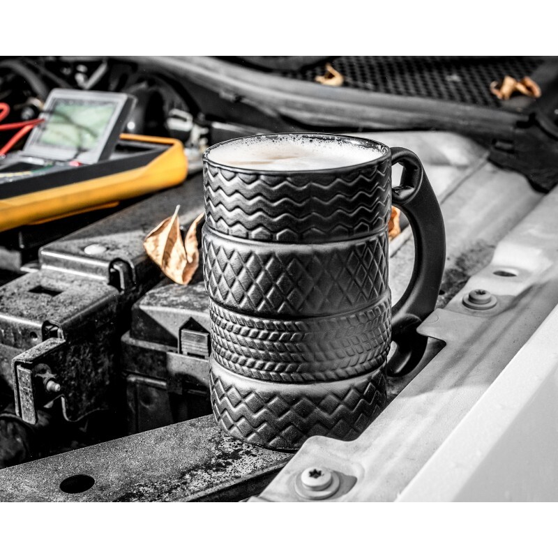 014307 Keramický hrnček - pneumatiky s kľúčom 450ml