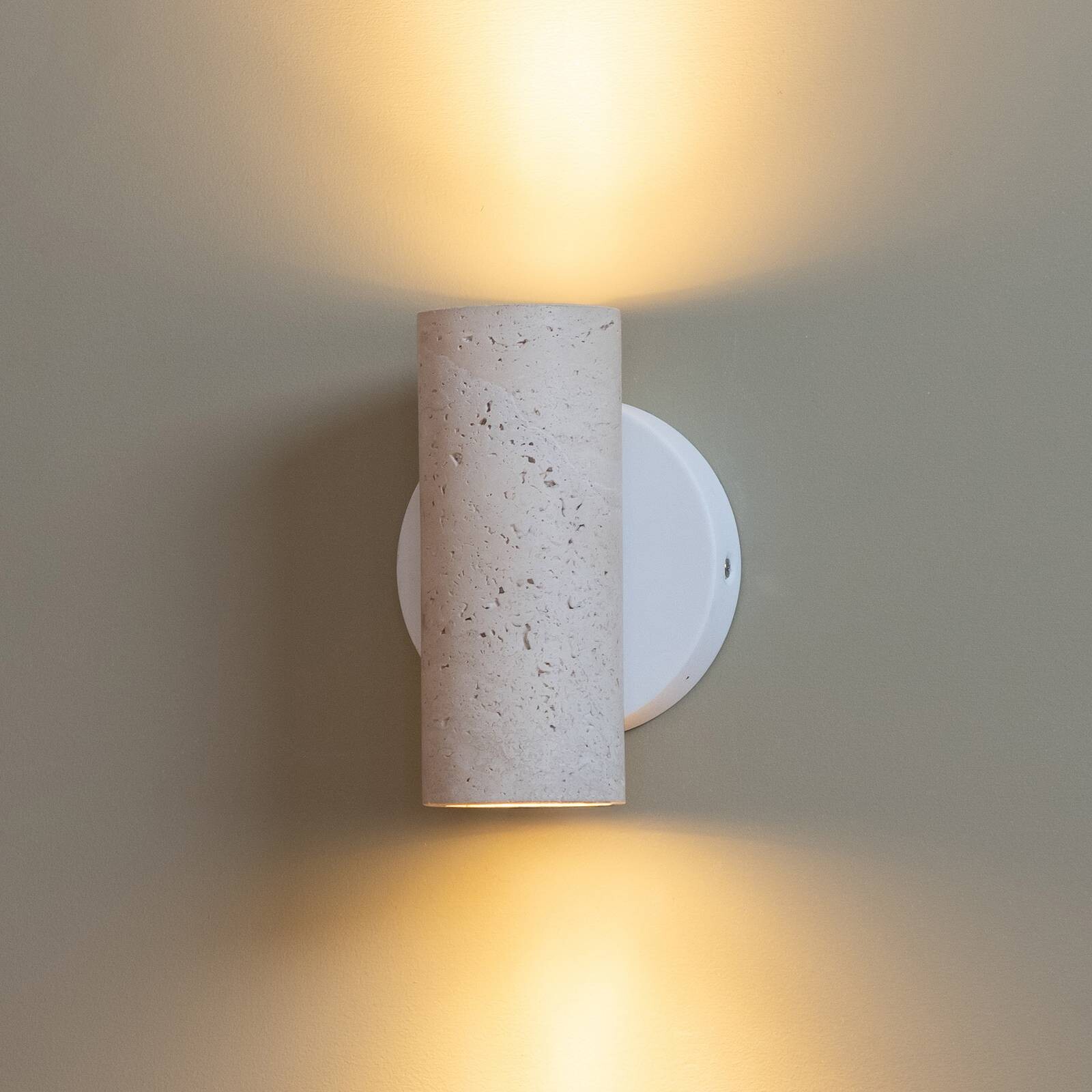 It's about RoMi Nástenné svetlo Tivoli, biela, zástrčka, 17 cm