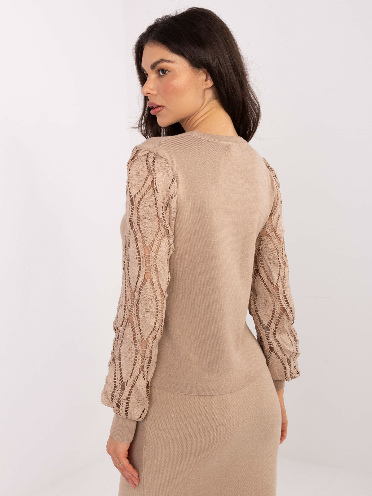 Dámsky svetrový top s ozdobnými rukávmi