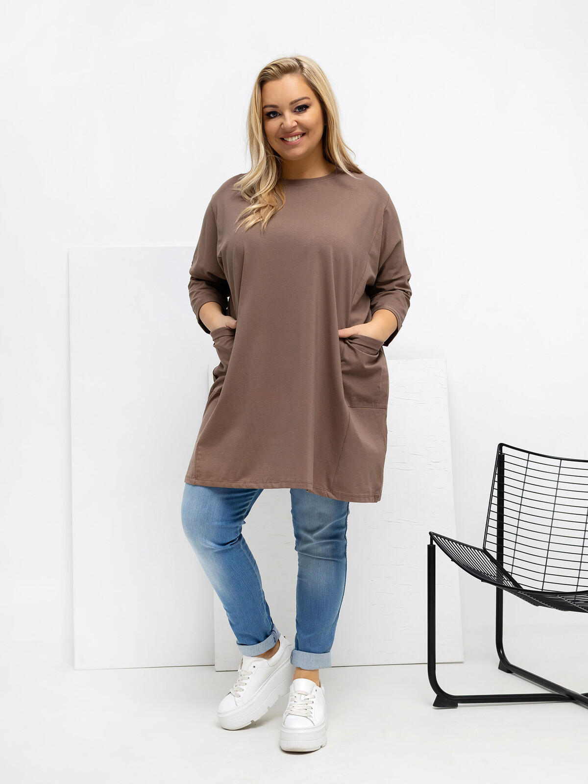 Plus size tunika v tmavobéžovej farbe