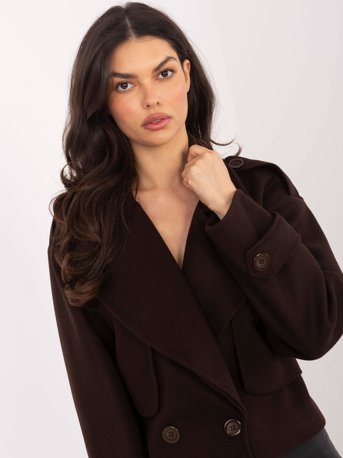 Dámska prechodná parka v tmavohnedej farbe