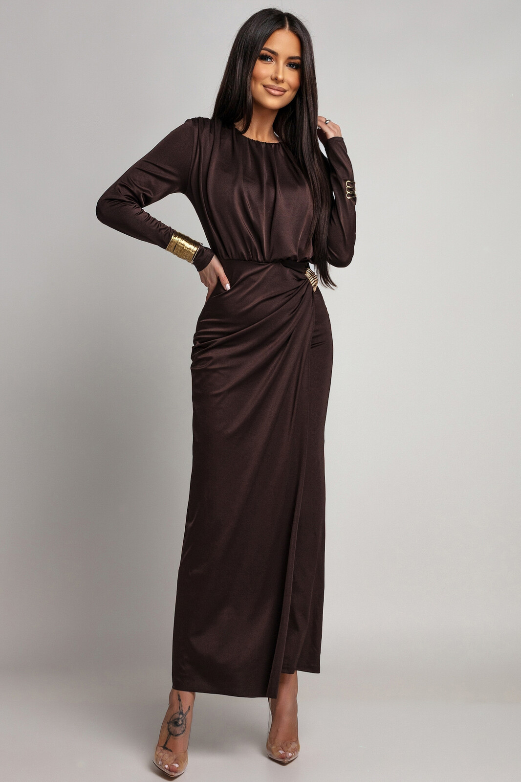 Azzurra Hnedé priliehavé šaty so zlatou aplikáciou Veľkosť: UNI