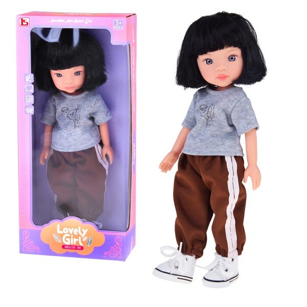 Očarujúca bábika s krátkymi čiernymi vlasmi v športovom outfite 33 cm