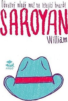 Odvážný mladý muž na létající hrazdě