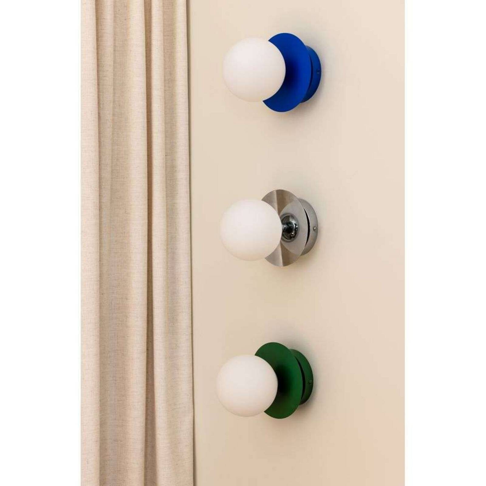 Globen Lighting Nástenné svetlo ART DECO, chróm/biela Ø 16 cm IP44