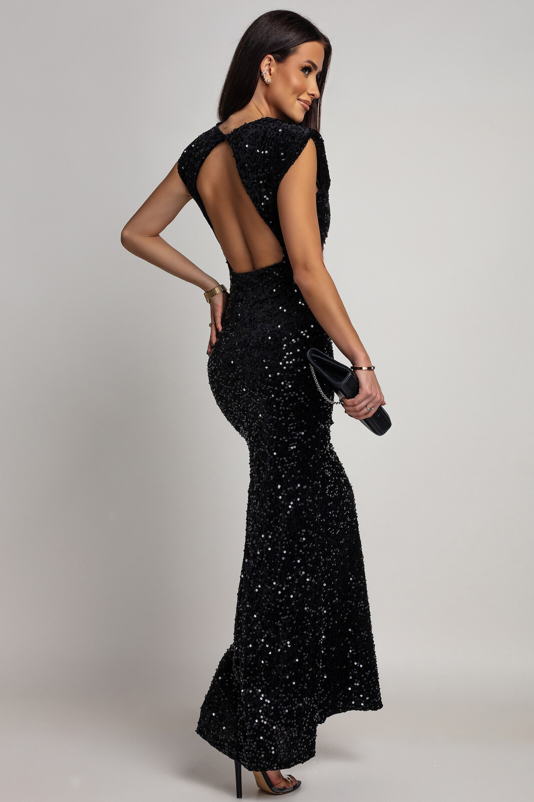 Azzurra Čierne flitrované šaty s odhaleným chrbtom Veľkosť: UNI