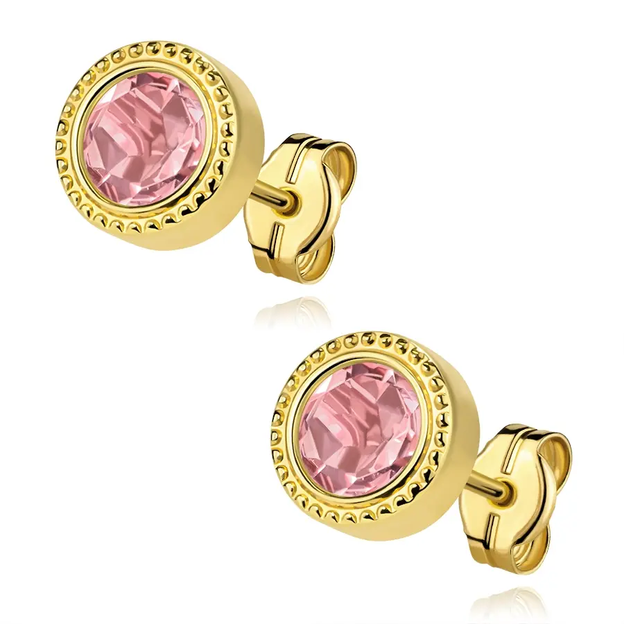 Zlaté náušnice 9K s ružovým zirkónom a vrúbkovaným lemom