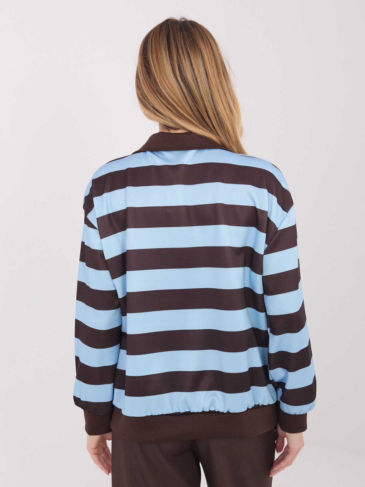 Pruhovaná svetlomodrá mikina