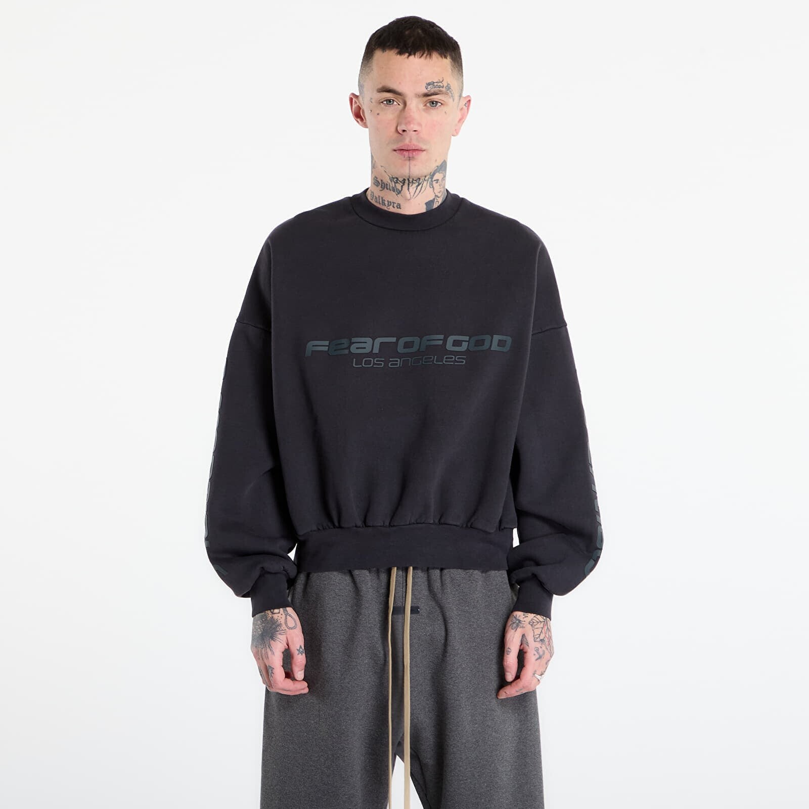 Mikina Fear of God Essentials Cropped Relaxed Sweatshirt Vintage Black L