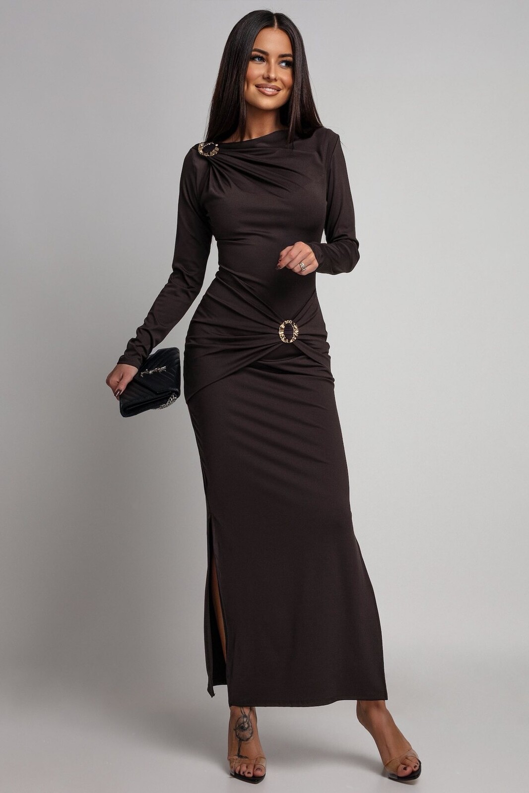 Azzurra Hnedé priliehavé šaty so zlatými aplikáciami Veľkosť: UNI