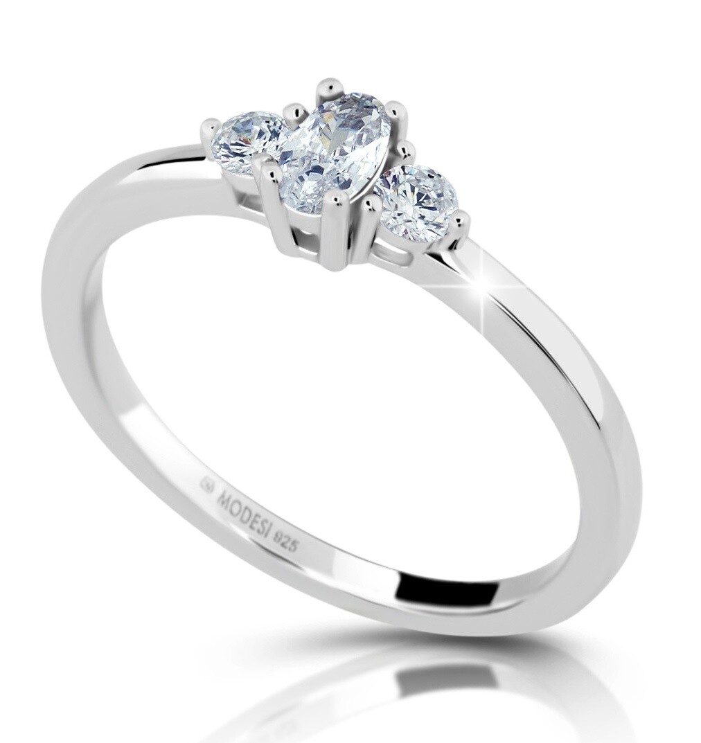 Modesi Elegantný strieborný prsteň s čírymi zirkónmi M01412 52 mm