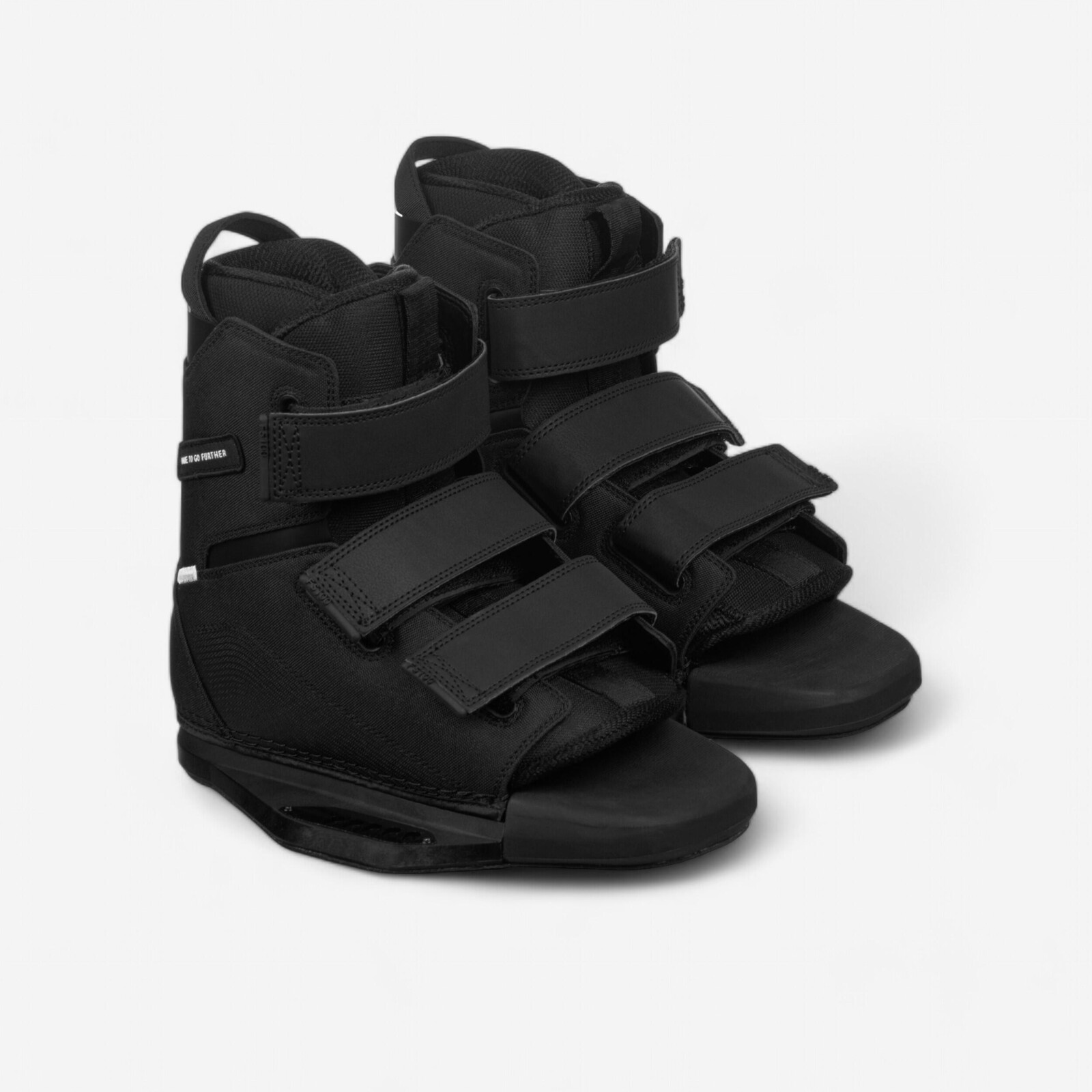 Otvorené wakeboardové viazanie