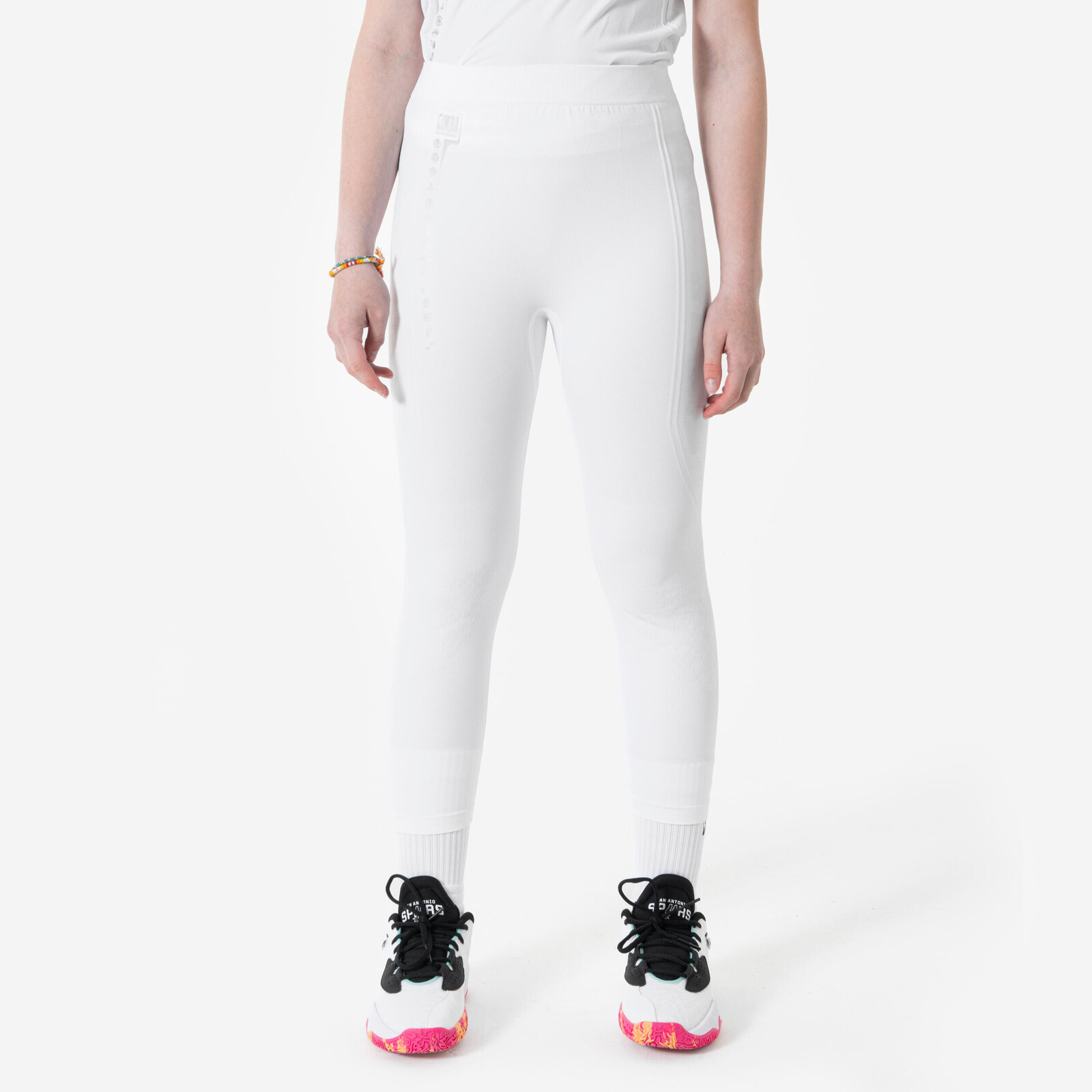 Detské spodné 3/4 basketbalové nohavice NBA biele