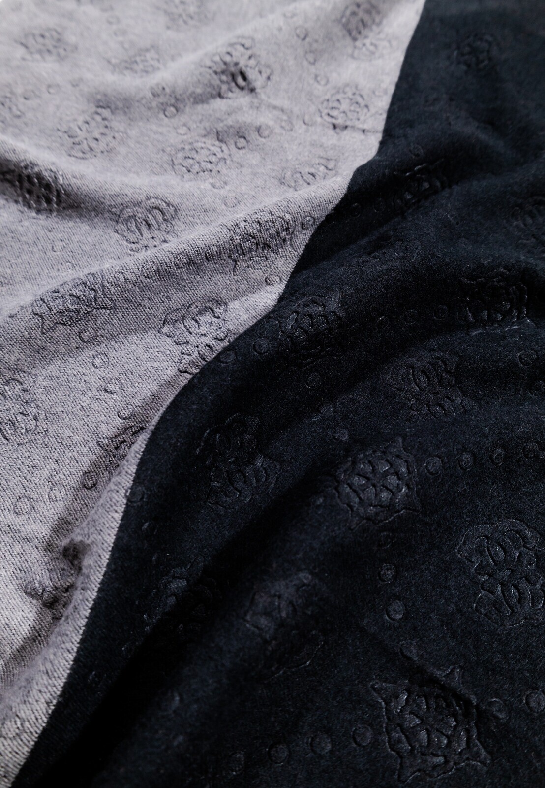 Guess Sciarpa Donna šál