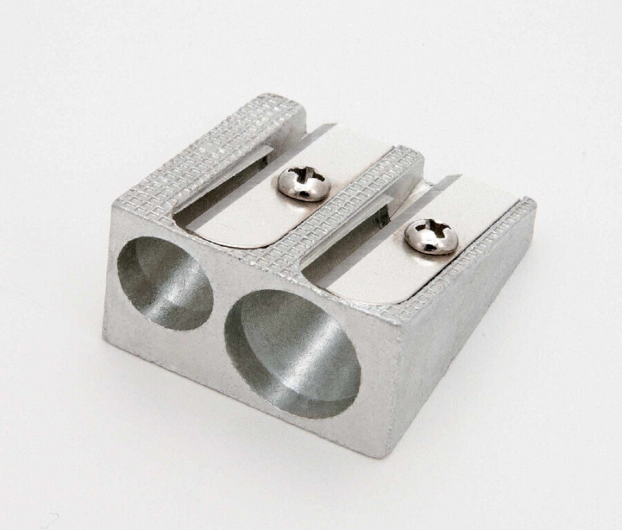 Strúhadlo na 2 ceruzky kov