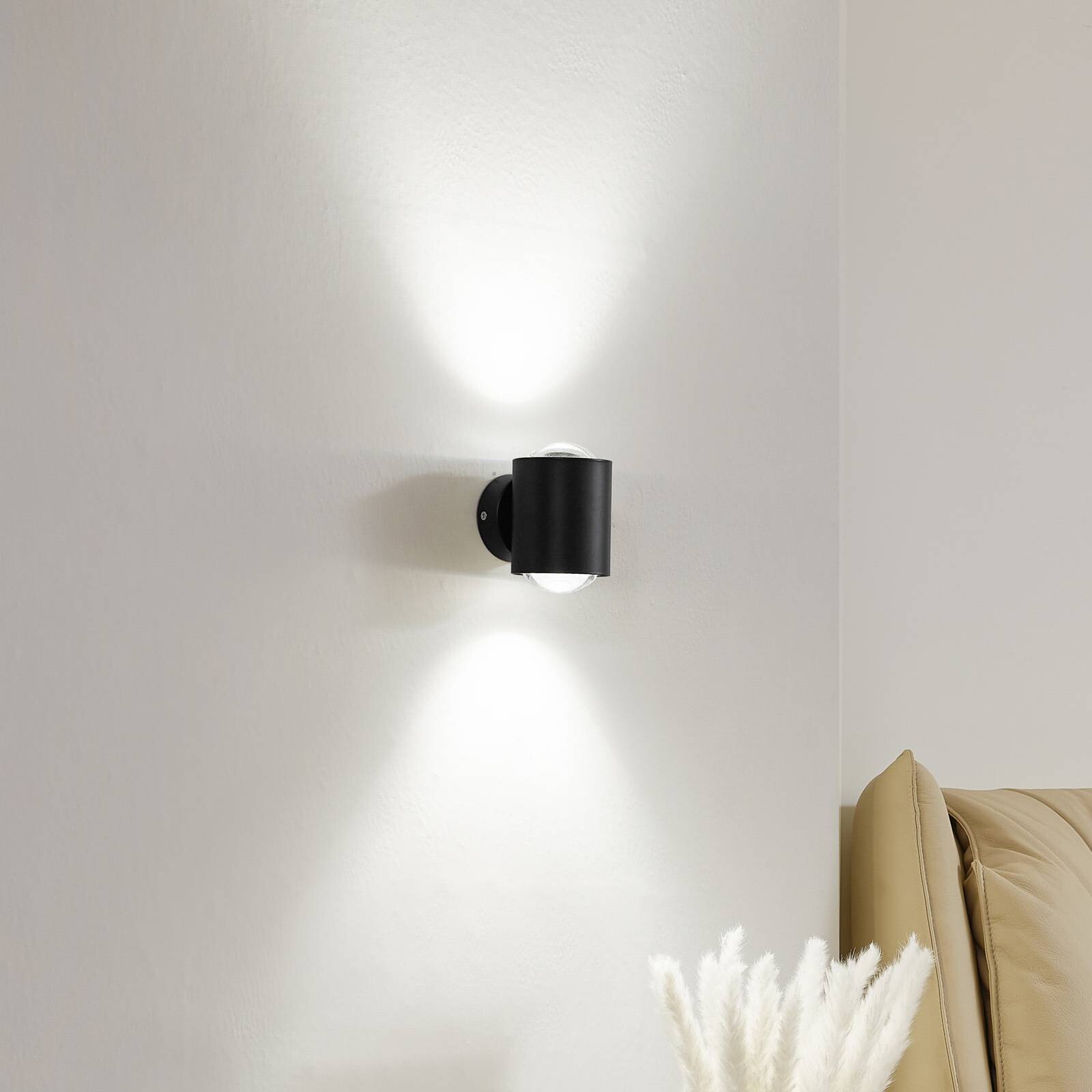 Lindby nástenné svetlo Jyla, čierne, hore/dole