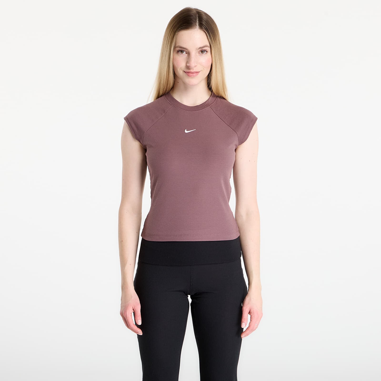 Tričko Nike Sportswear Chill Knit Women's Tight Short-Sleeve Ribbed Top Tattoo/ Sail XS