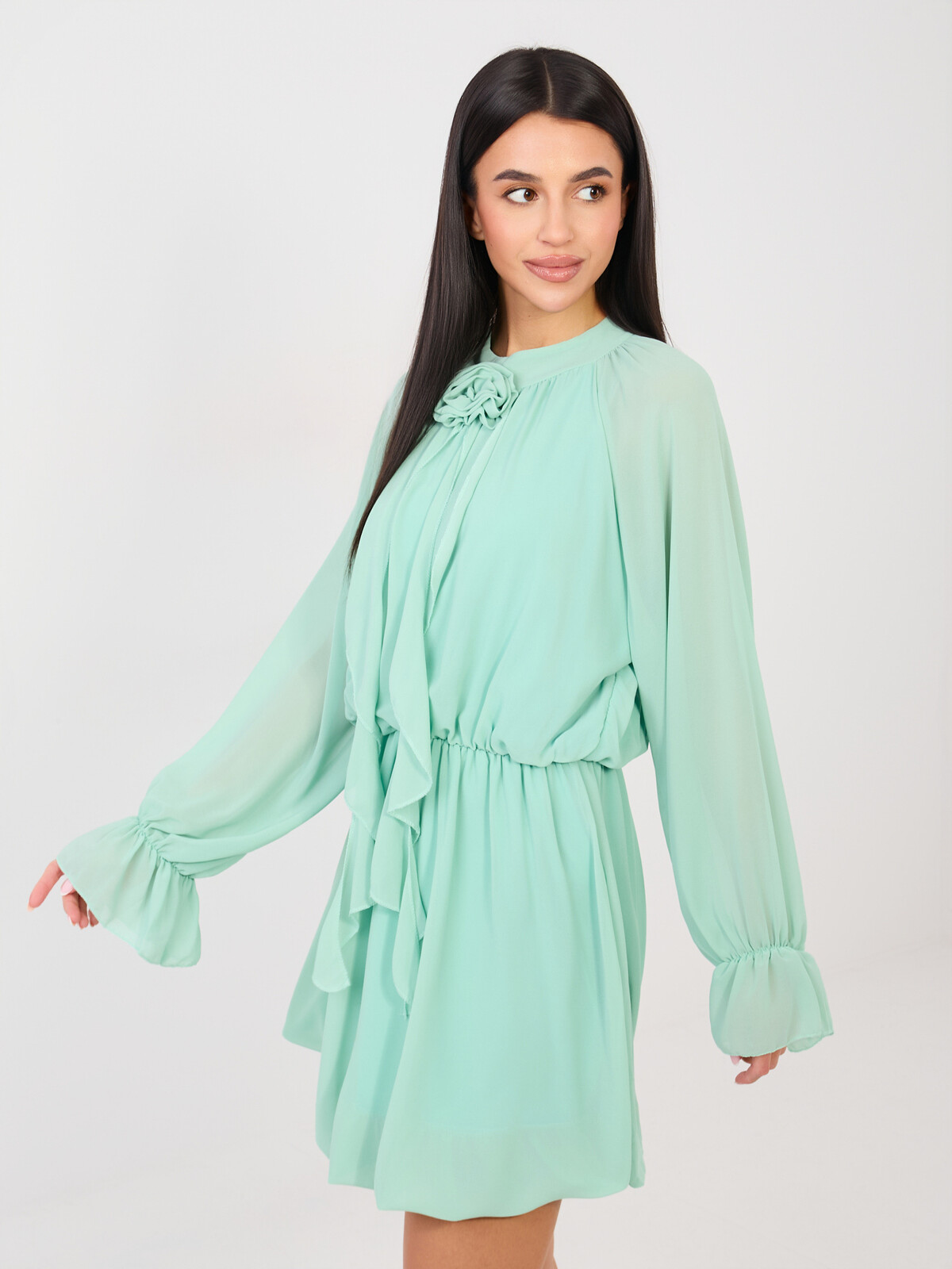 Mätové midi šaty s volánmi