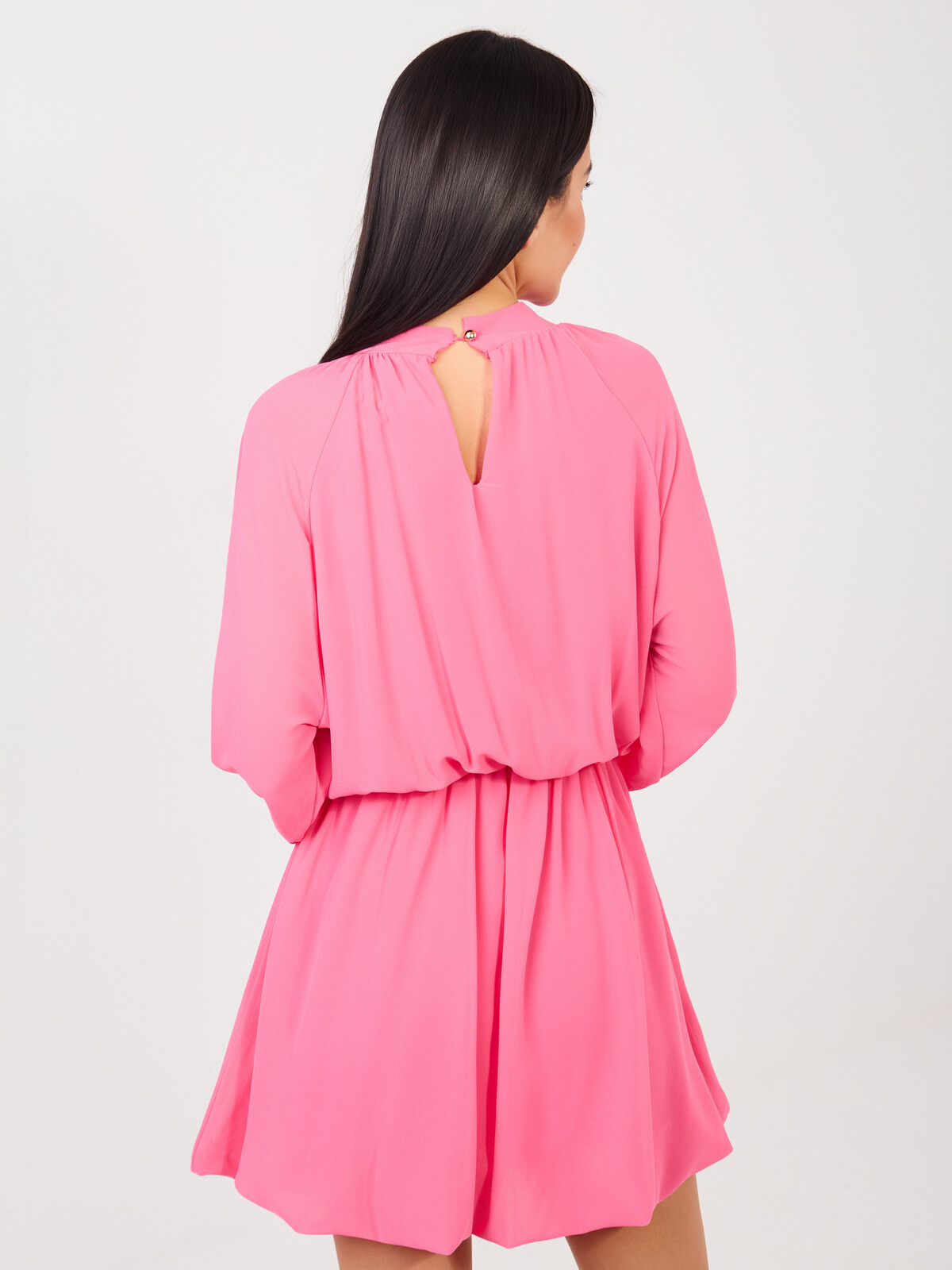 Ružové čipkované šaty