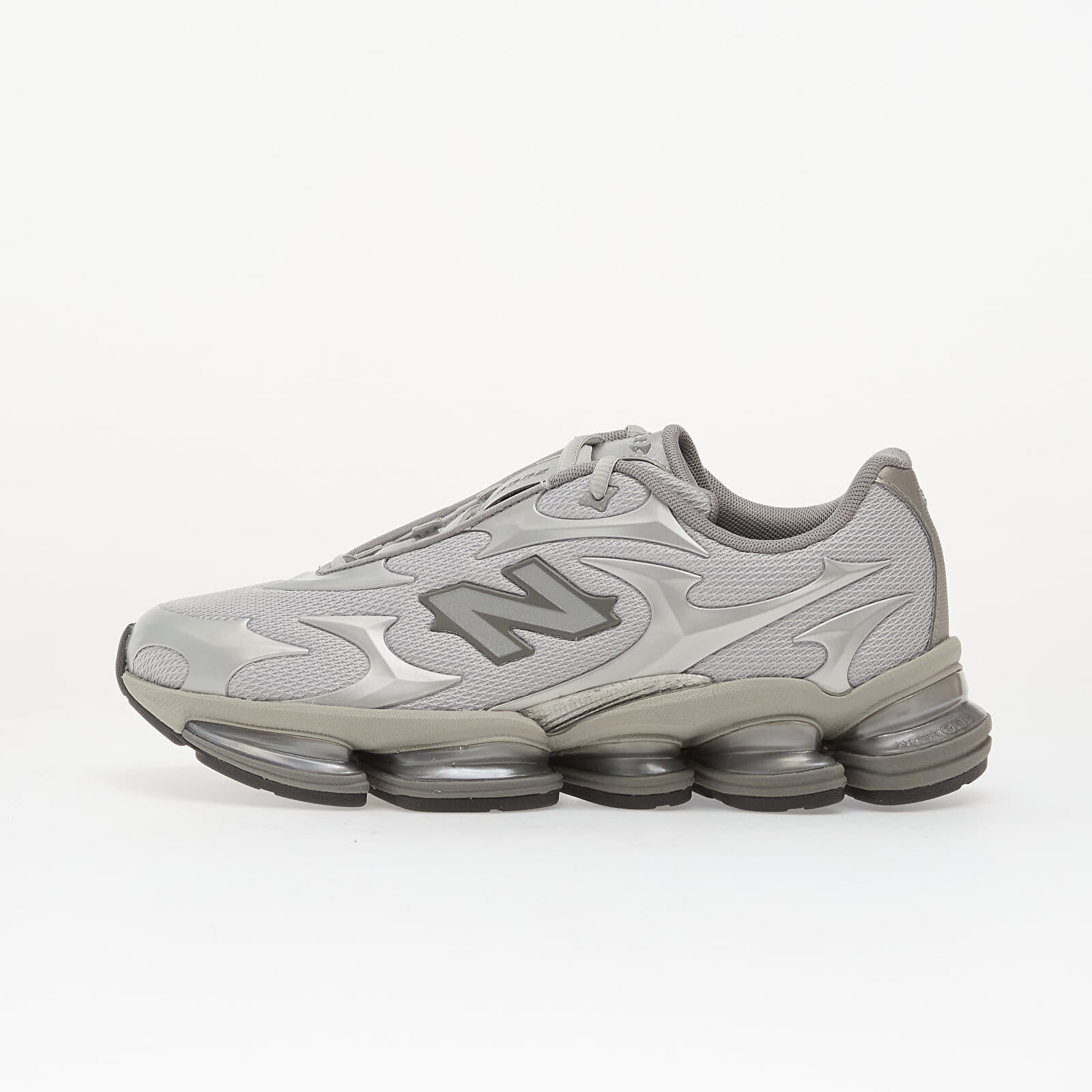 Tenisky New Balance 2000 Grey EUR 40.5
