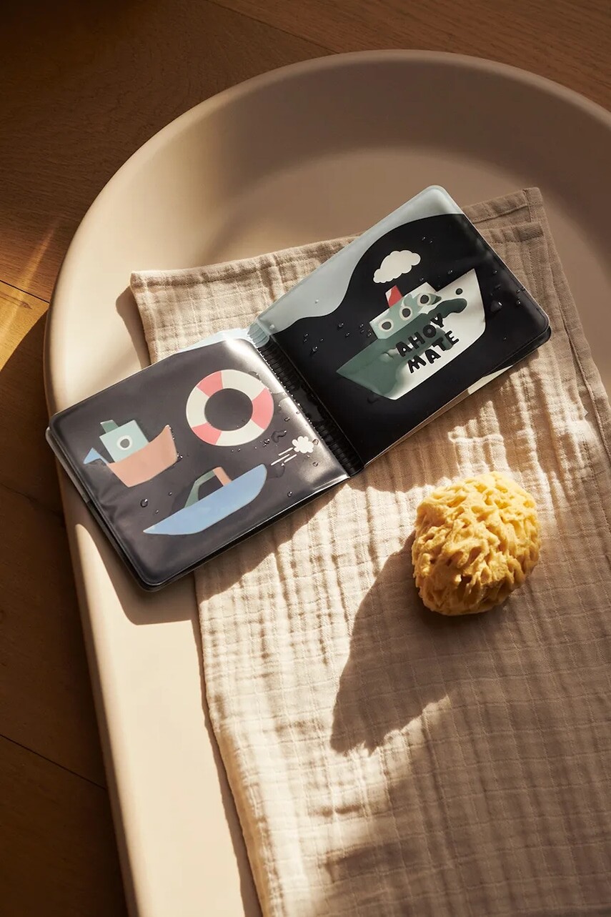 Detská kniha Liewood Waylon Sailing Magic Water Book