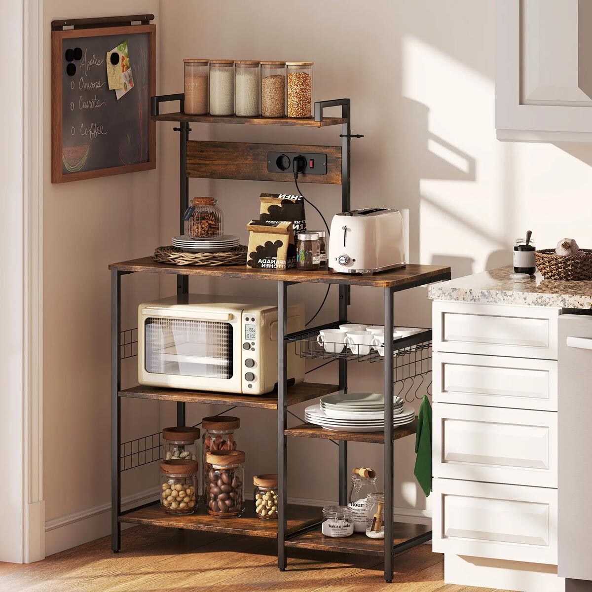 Kuchynská polica so zásuvkou