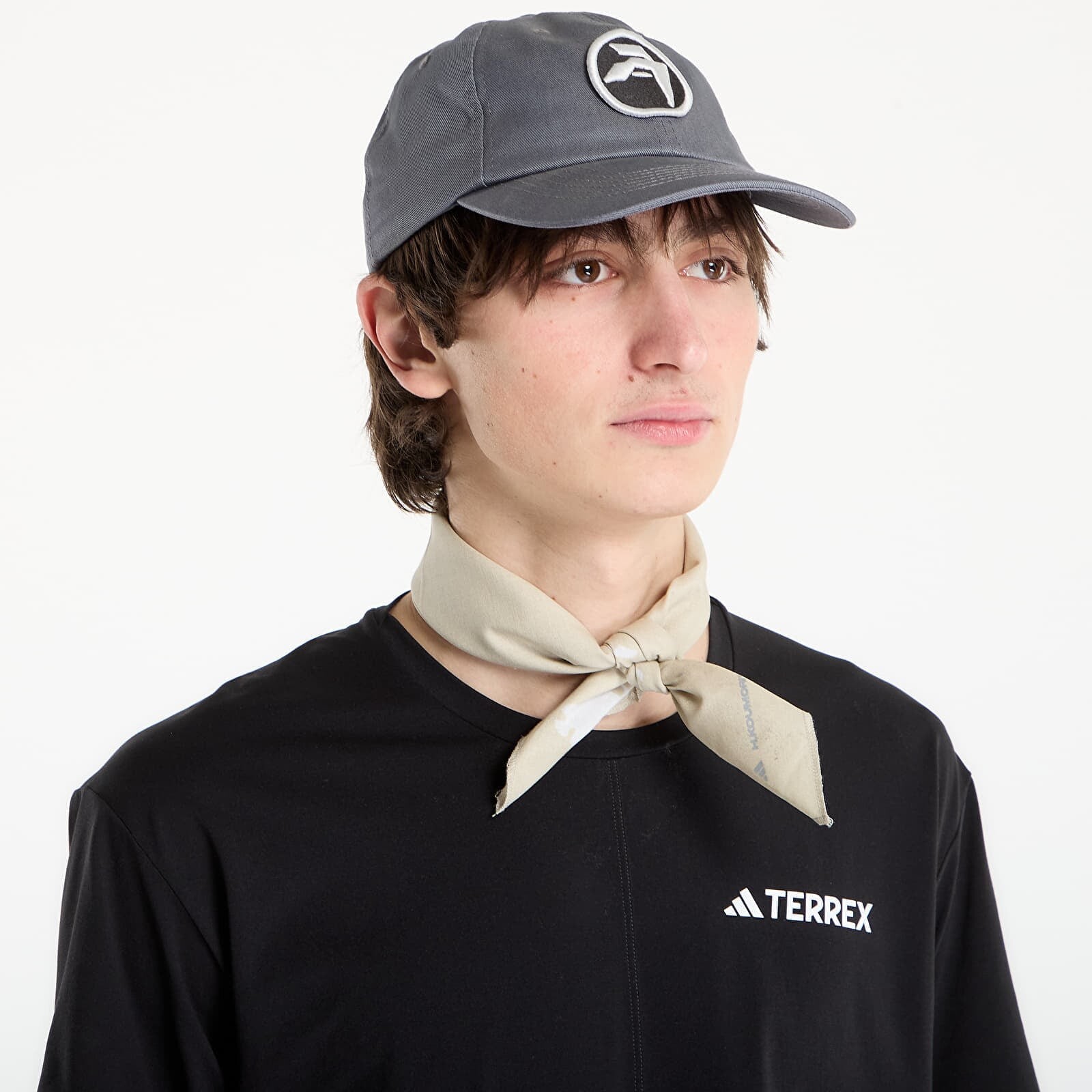 Šál adidas Adi365 x Hermanos Koumori Bandana Putty Grey/ Grey One/ Refsil OSFM