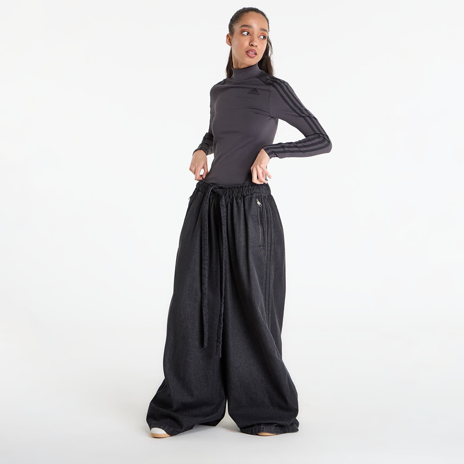 Džínsy adidas P Ess Denim Track Pants True Black Denim 8